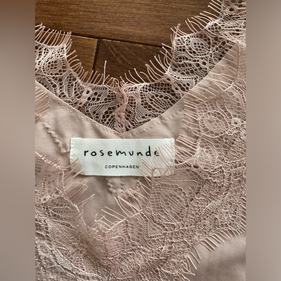 Rosemunde Bra Friendly V-Neck Tank Top with Lace womens sz 2 - Picture 3 of 8